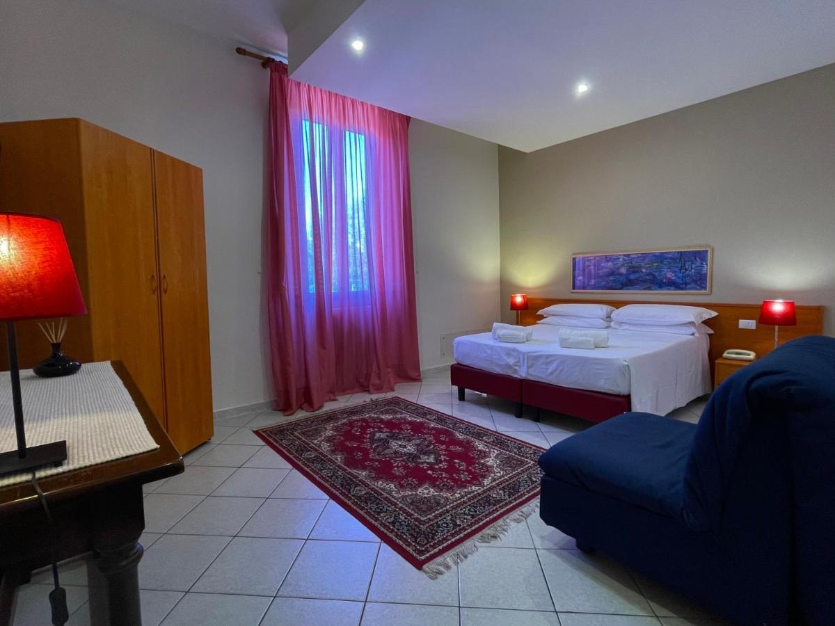 Hotel Leopolda Florencia Exterior foto