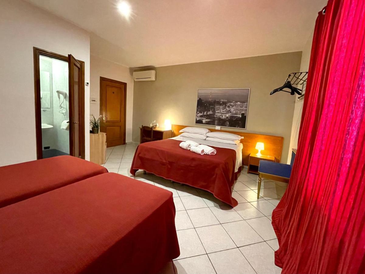 Hotel Leopolda Florencia Exterior foto