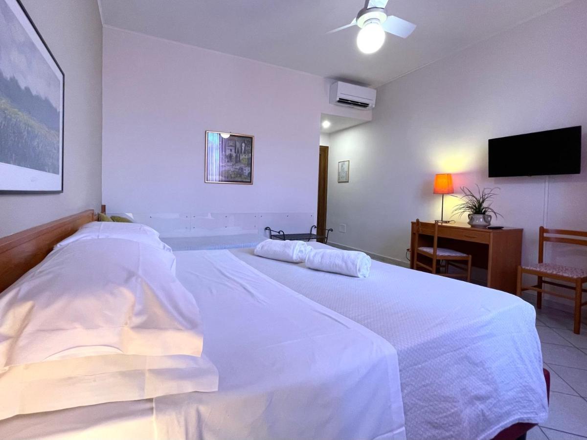 Hotel Leopolda Florencia Exterior foto